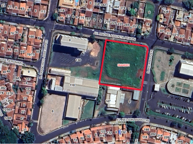 Terreno (foto 2 de 8)