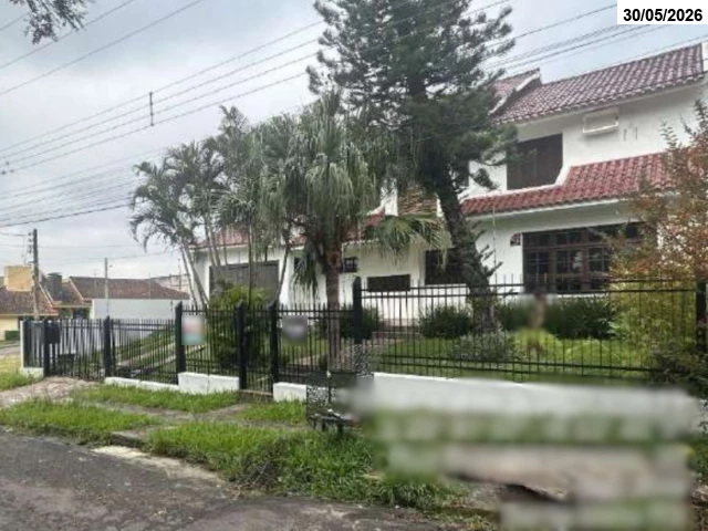 Sobrado - 327,20m² - Terreno - 588,00m² - B. São José