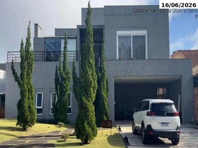 Sobrado de alto padrão-431,82m² -Av. Juca Batista-Belém Novo