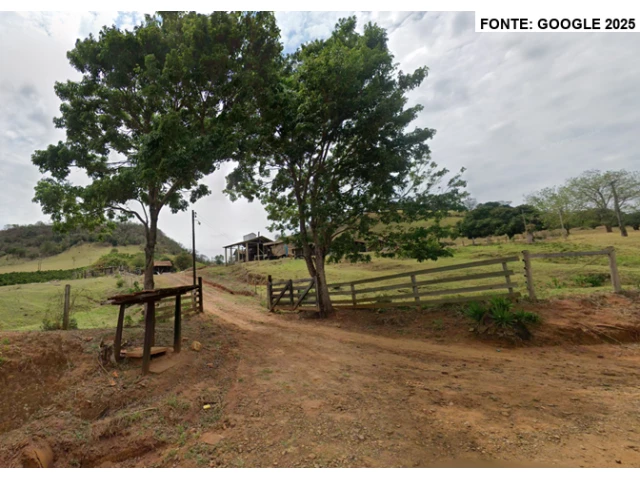 Sítio c/ 48,40 hectares - Ribeirão Claro/PR