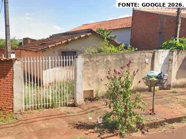 Casa - Terreno c/ 304,30m² - Igarapava/SP