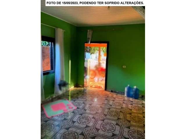 Casa com 2 quartos (foto 5 de 11)