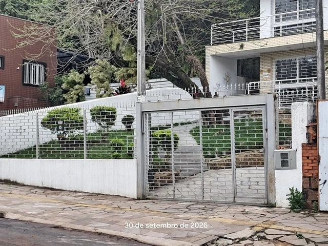 Prédio no Centro (foto 2 de 2)