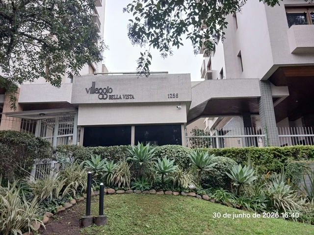 Cobertura 904 - 322,43m² - R. Carlos Trein Filho - 1.256