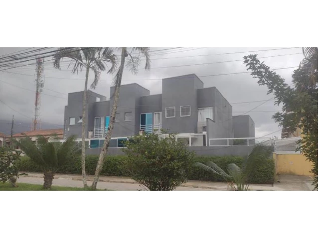Casa com 3 quartos no Massaguaçú (foto 3 de 6)