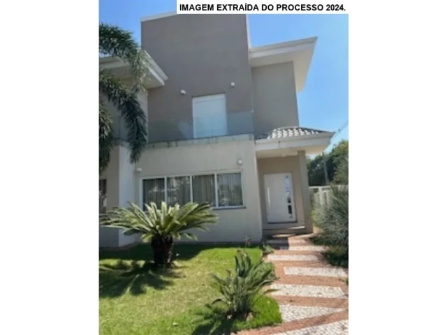 Casa com 4 quartos (foto 5 de 5)
