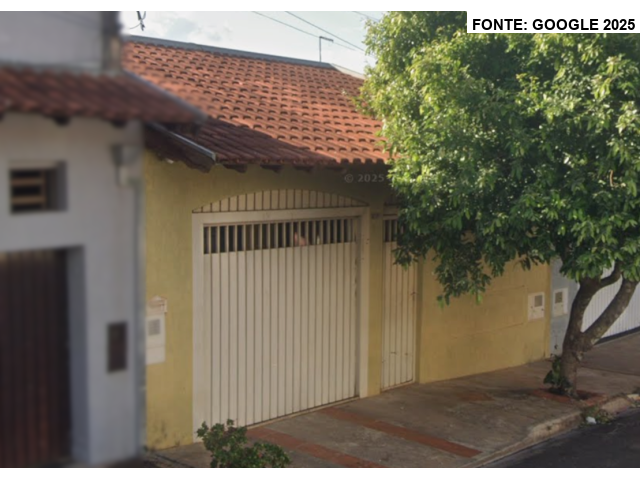 Casa, Conjunto Habitacional Maria Helena Pereira Bertolini em Pederneiras, SP