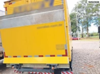 Miniatura 5 de Caminhão - M.BENZ/ACCELO 815 - 15/15 - Amarelo