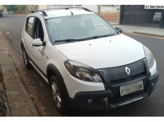 Veículo Renault Sandero Renault Sandero STW 16HP 2013/2014 2014 em leilão