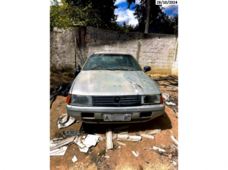 Veículo VW - VolksWagen Santana VW/Santana CL 1991/1992 Prata Sucata aproveitável 1992 em leilão