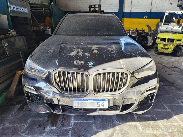 I/BMW X5 M50D - 18/19 - Preta - Depósito