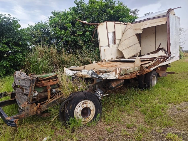 Mercedes Benz/LP 321 – 59/59 – Naviraí/MS