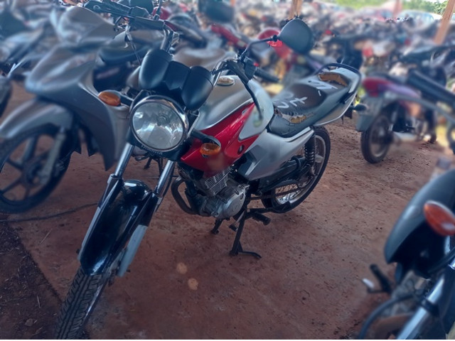 Veículo YAMAHA Factor YAMAHA FACTOR YBR125 K 2008/2009 Prata 2009 em leilão