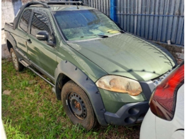 Fiat Strada Adventure - 11/11 - Verde - Depósito