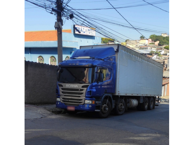 Scania/P/310B 8X2 - 2015 - Contagem/MG