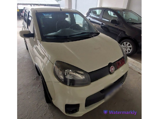 Fiat/Uno Sporting 1.4 - 15/15 - Campo Belo/MG