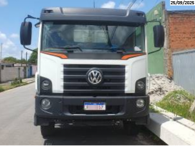 Caminhão VW/27.260 CRM 6X4 - Diesel - Maceió/AL 