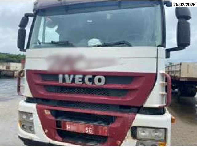 Foto 1 de IVECO/STRALLIS 570S4IT - 10/11 - Confins/MG