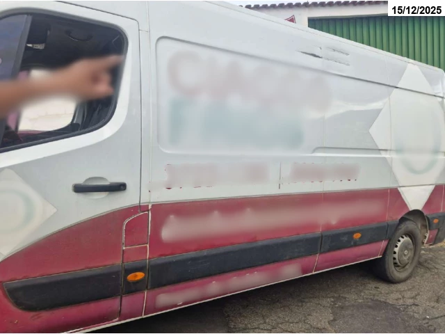 RENAULT/MASTER FUR L3H2 - 13/14 - Poços de Caldas/MG