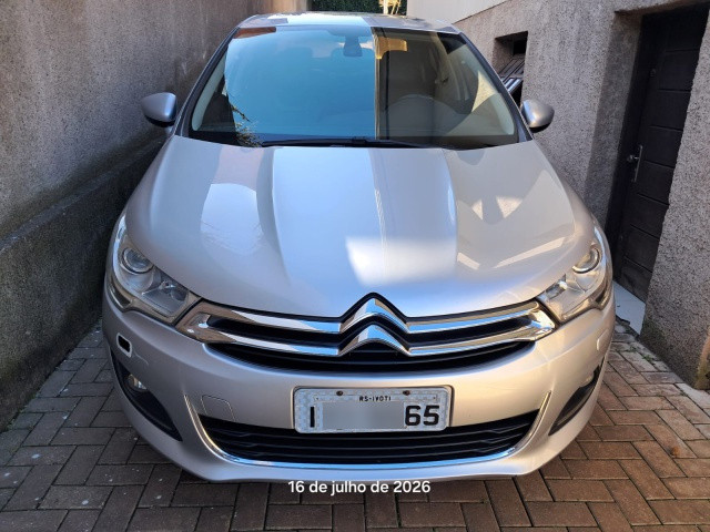 Foto Capa: Porto Alegre/RS - Citroen C4L - 17/18 - Prata
