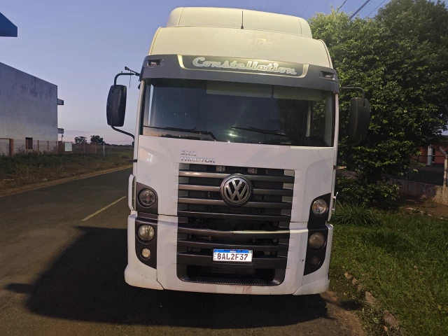 Caminhão VW 25.370 CLM T 6X2 - 11/12 - Três Lagoas/MS