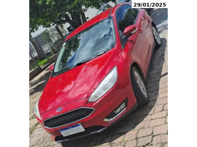 Ford/Focus SE - 2016 - Vermelho - B. Auxiliadora