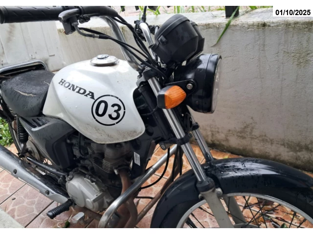 Motocicleta - HONDA/CG 125 CARGO ES - 11/12  -Branca