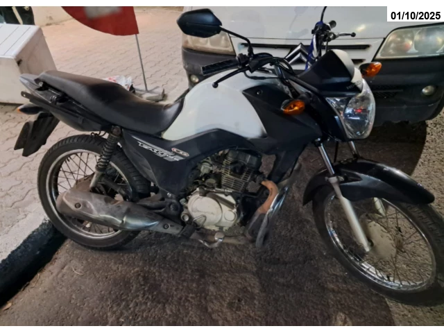Motocicleta - HONDA/CG 125 FAN ESD - 14/14 - Branca