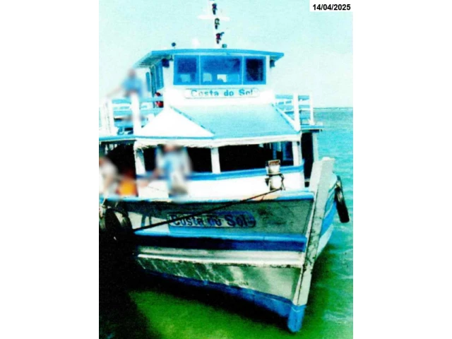 Embarcação Costa do Sol II - Vera Cruz/BA