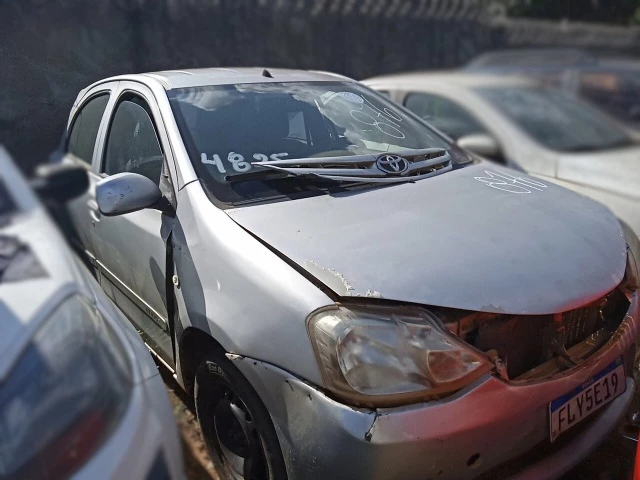 Toyota/Etios HB X – 13/13 – Catanduva/SP