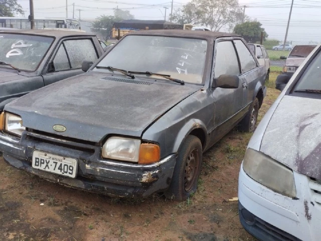 Ford/Escort L – 89/89 – Franca/SP