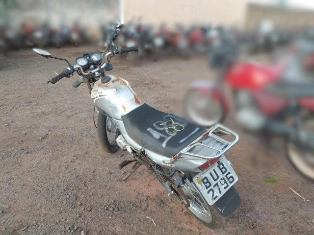 YAMAHA/YBR 125E – 01/01 – Votuporanga/SP