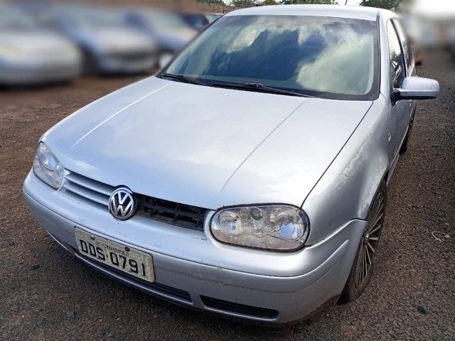 VW/Golf – 01/01 – Votuporanga/SP