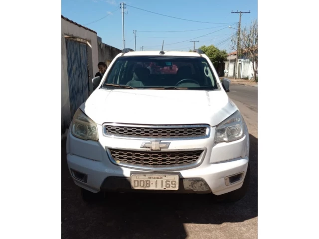Direitos - Chevrolet/S10 LTZ DD2A - 14/14 - Catalão/GO