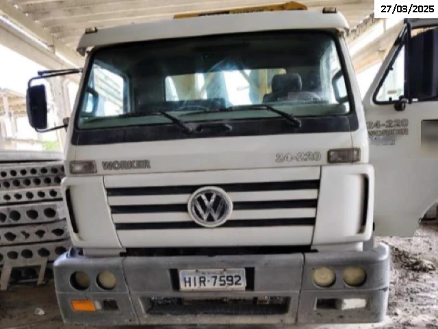 VW/24220 - 10/10 - Vespasiano/MG