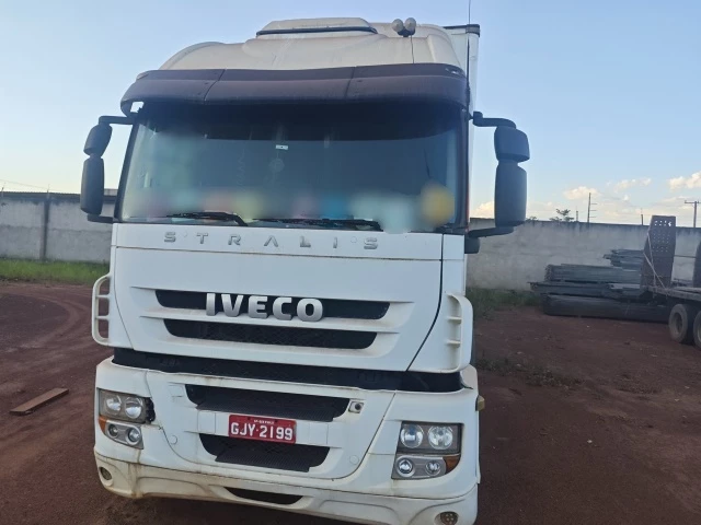 Iveco/Stralis 460S36T – 17/17 – Coxim/MS
