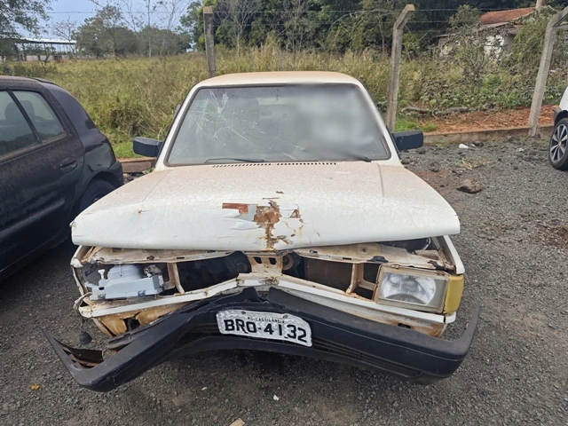 VW/GOL CL – 88/88 – Paranaíba/MS