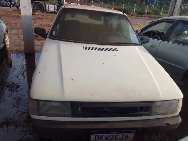 Fiat/Uno Mille – 03/03 – Campo Grande/MS