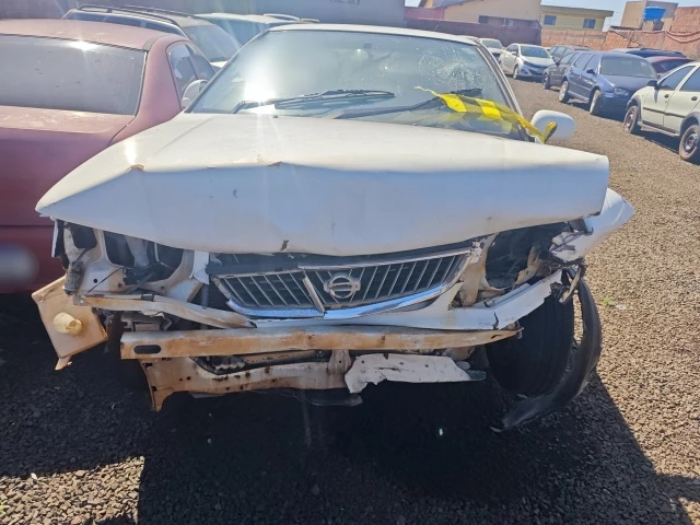 Nissan/Sunny – 01/01 – Ponta Porã/MS