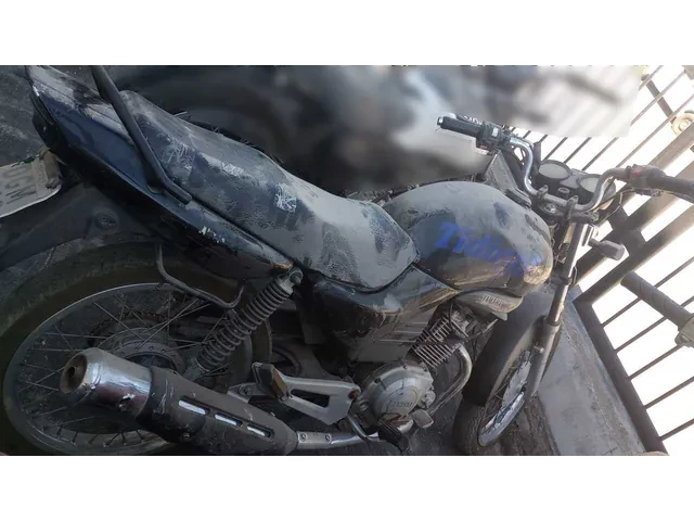 Yamaha YBR 125E — Sucata