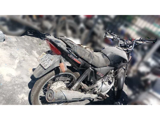 Honda Titan 150 - Sucata