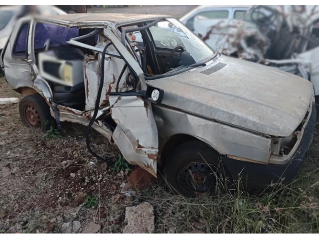Fiat/Uno Mille EX – 99/99 – Três Lagoas/MS