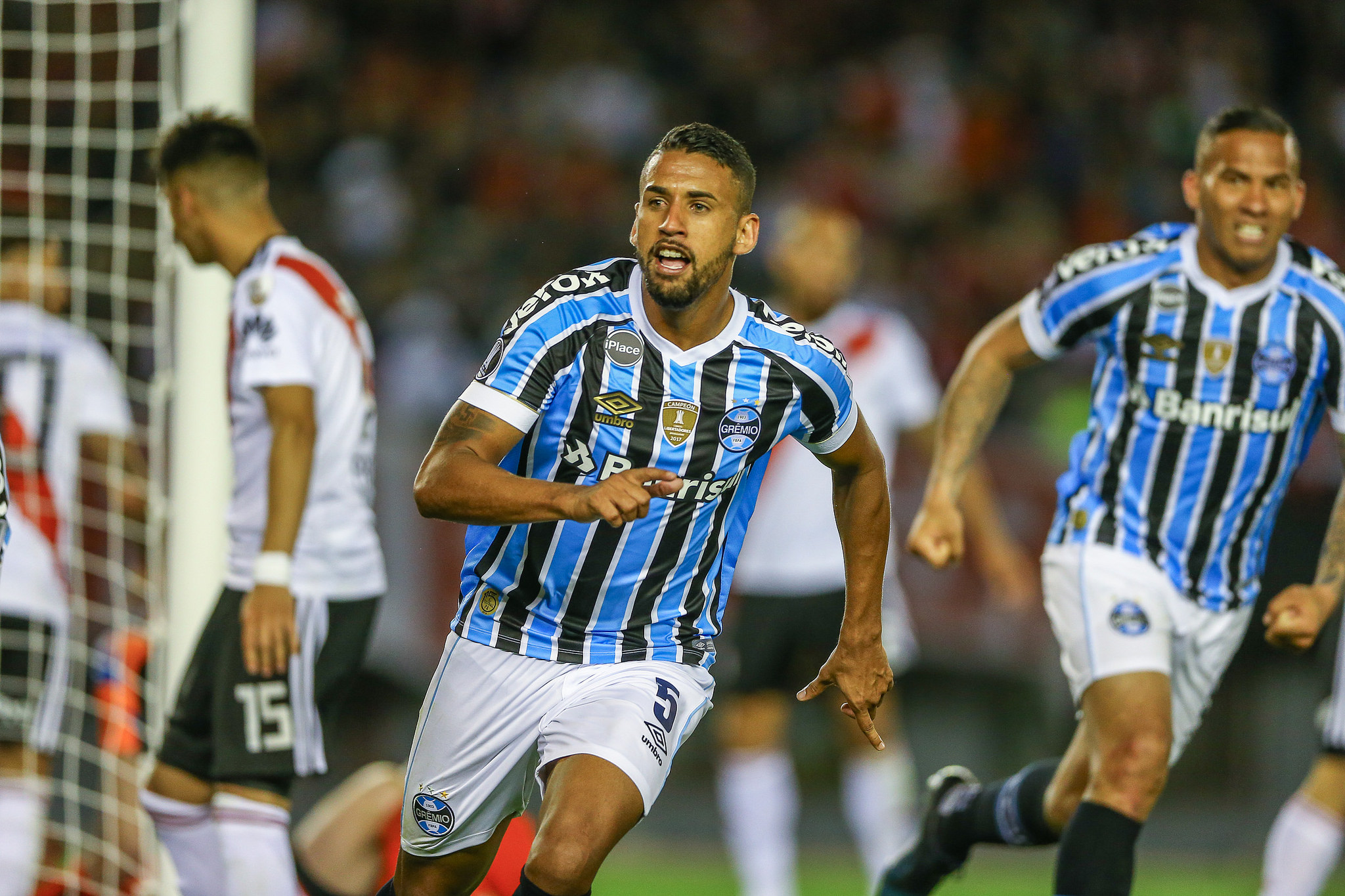 Michel marcou o gol da vitória do Grêmio