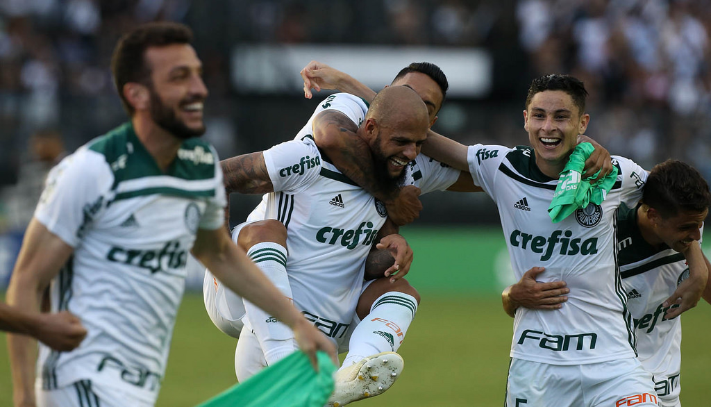 Palmeiras entra em campo para celebrar o título de campeão Brasileiro de 2018 / Créditos: Reprodução Palmeiras Palmeiras entra em campo para celebrar o título de campeão Brasileiro de 2018