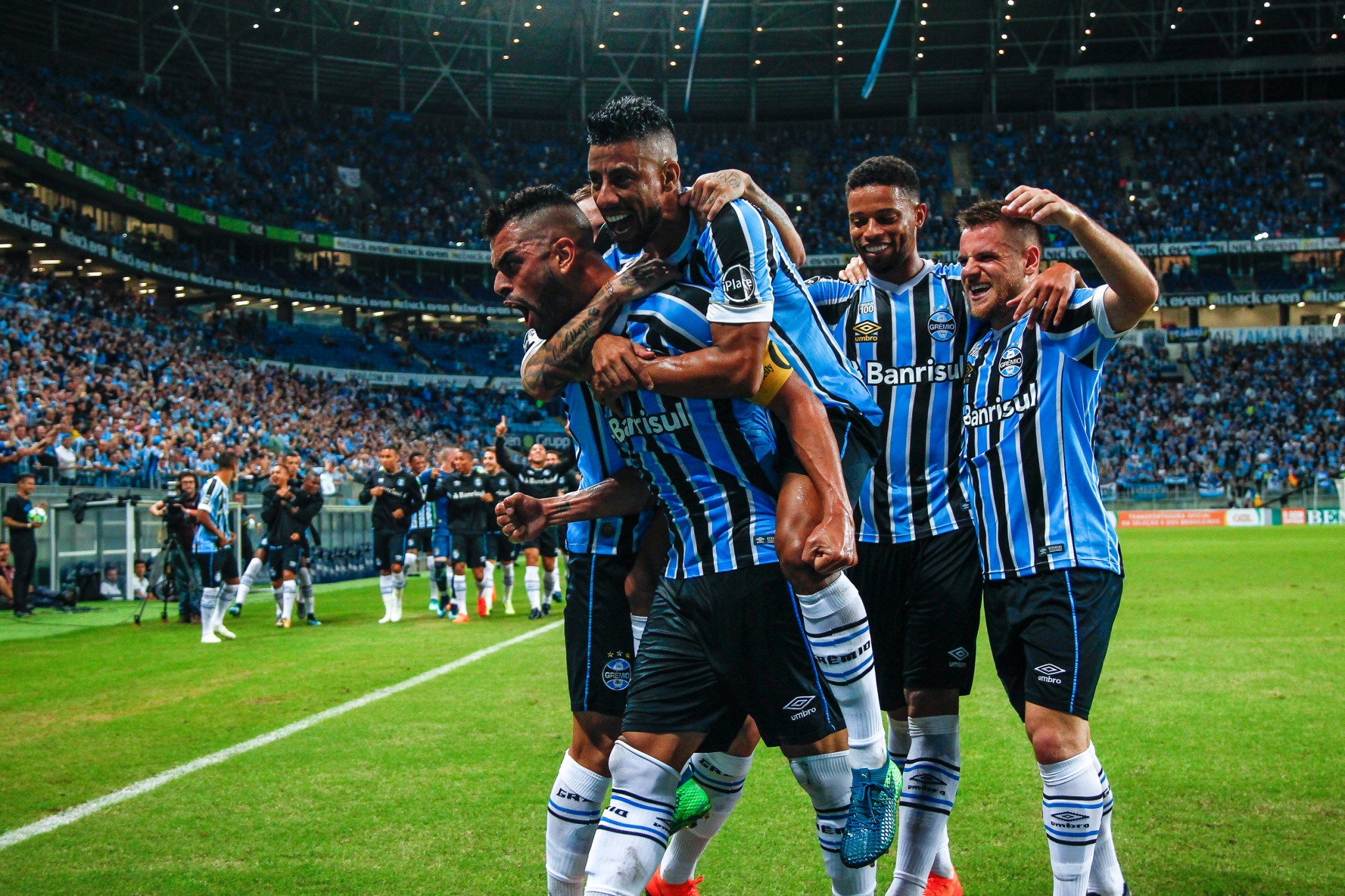 Em boa fase, Grêmio recebe o Internacional em casa