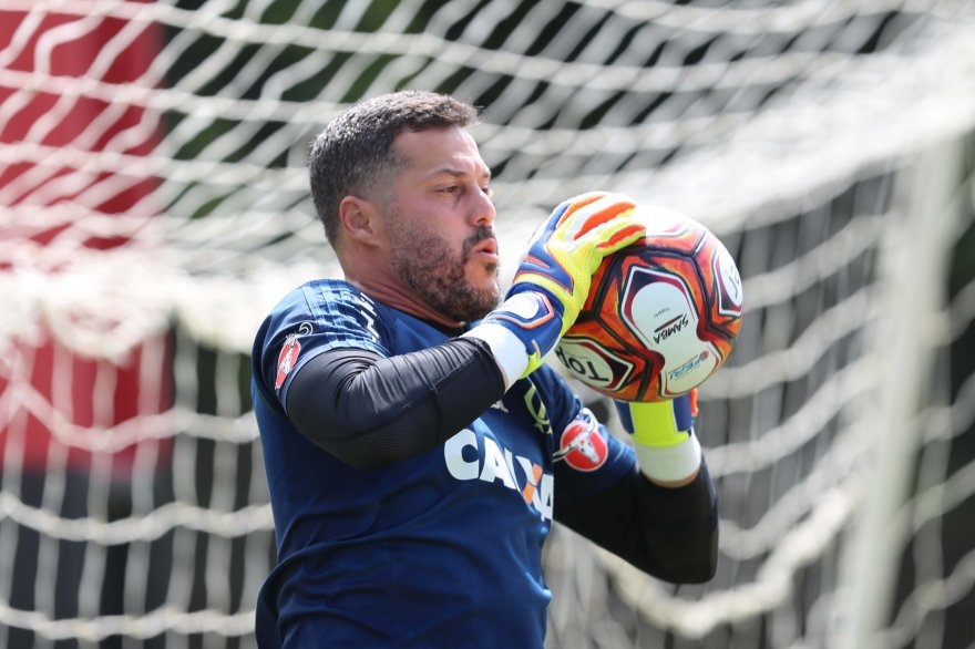 Partida do Flamengo contra Boavista marca a reestreia do goleio Júlio César / Créditos; Gilvan de Souza Partida do Flamengo contra Boavista marca a reestreia do goleio Júlio César