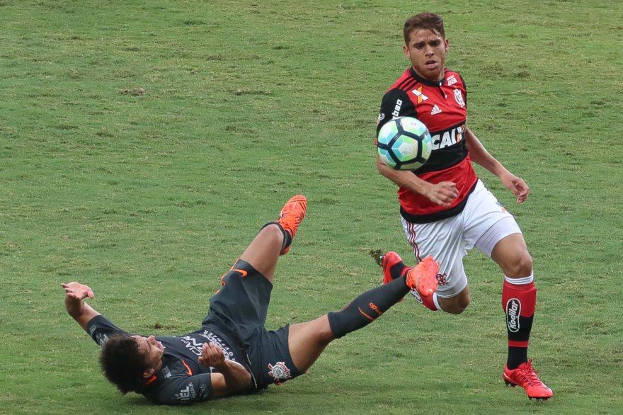 Fla vence e sobe para quinto colocado na tabela