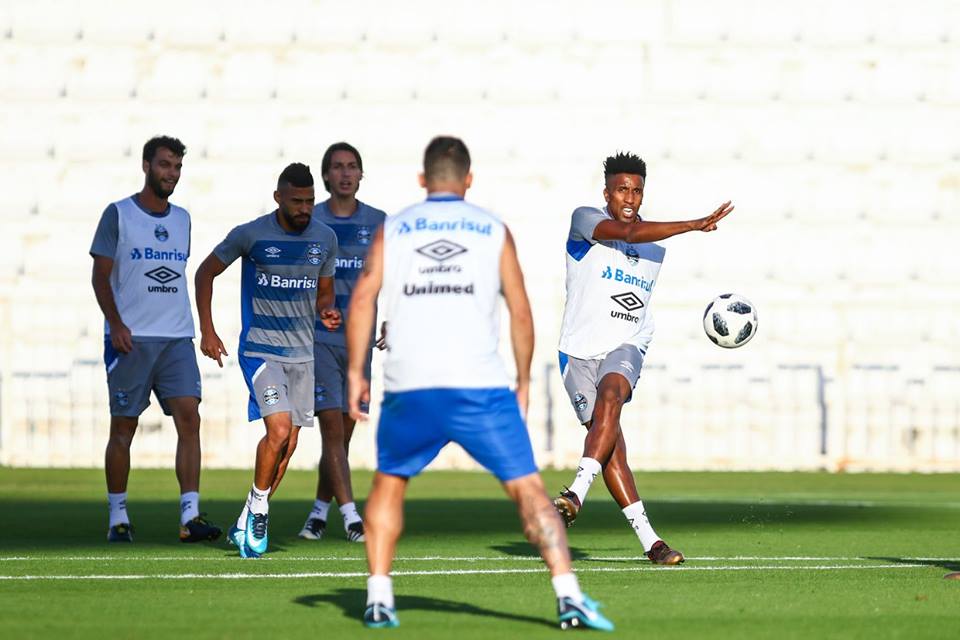 Equipe Gaúcha treina para partida desta terça (12)