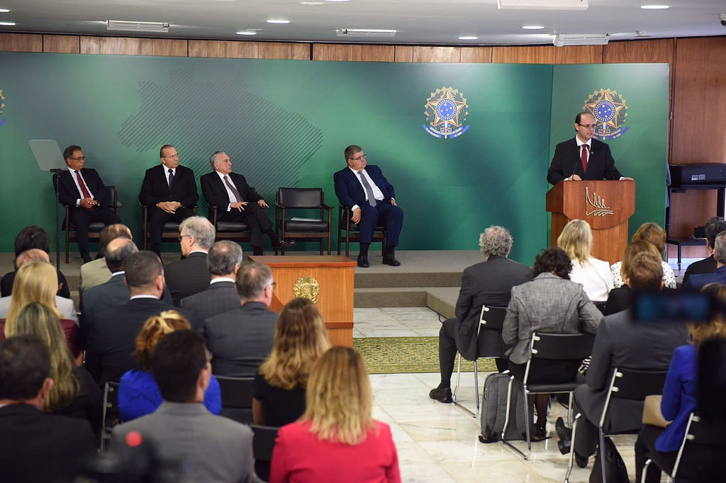 Cerimônia no Planalto oficializou o investimento para o Ensino Médio