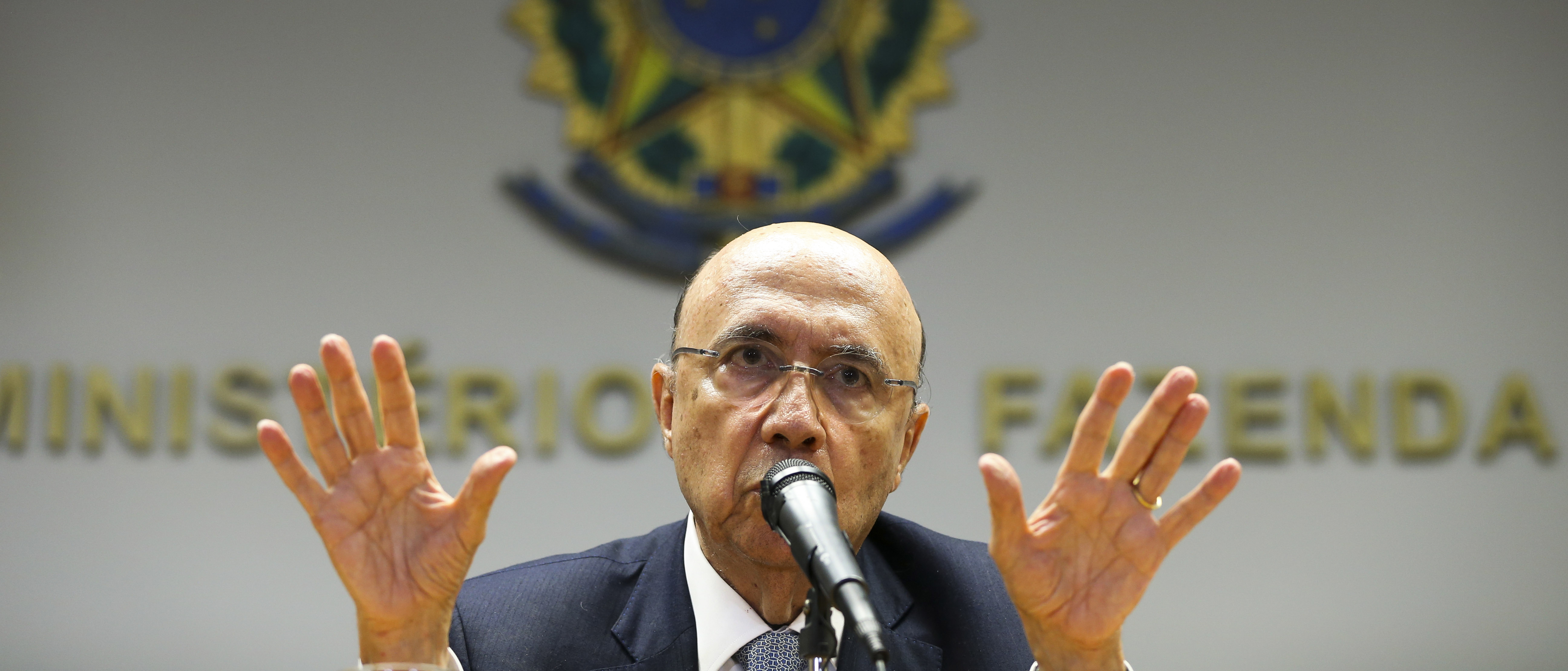 O déficit primário nas contas do governo atingiu R$ 124,4 bilhões em 2017